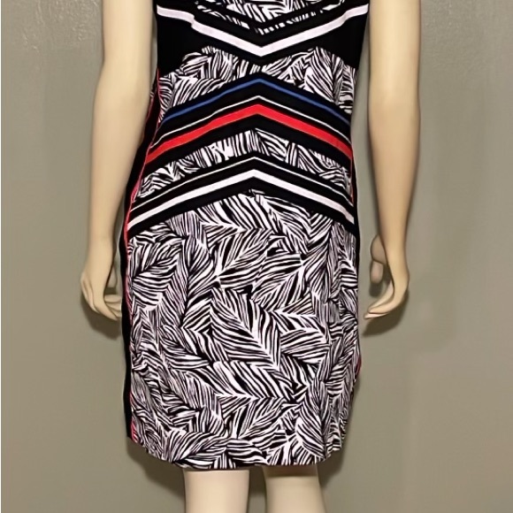 Tail active wear , golf/tennis dress, size large, preowned,like new condition. - Picture 10 of 15